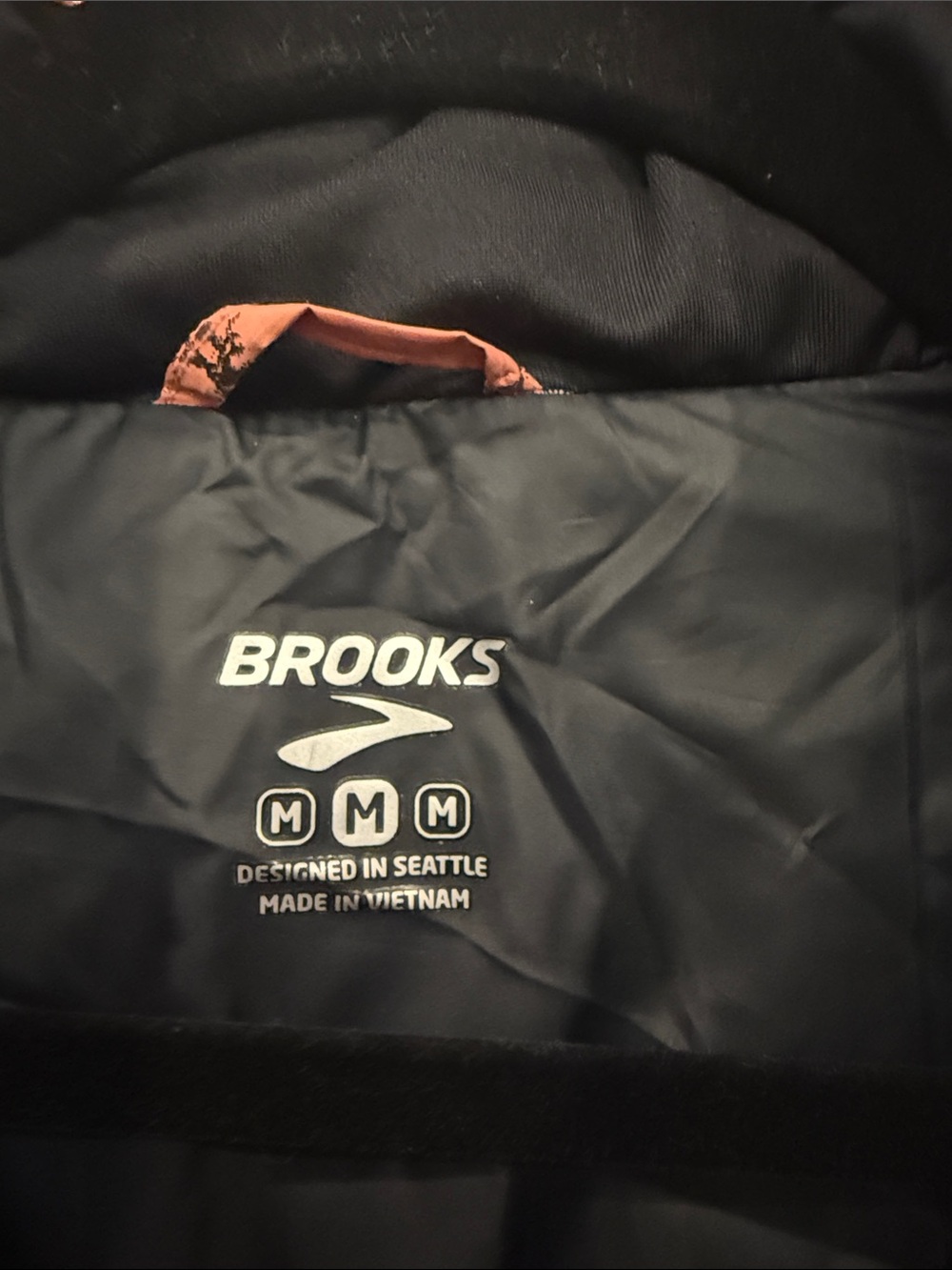 Brooks Running Puffer Jacket - Picture 4 of 4